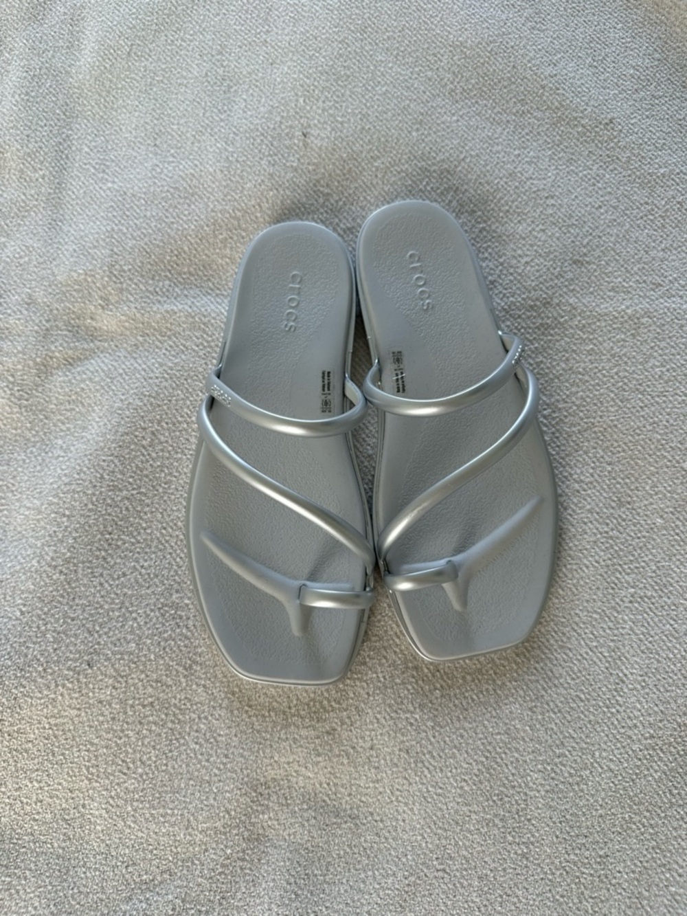 BRAND NEW Crocs Miami Toe Loop Sandals in Silver - SOLD OUT COLOR